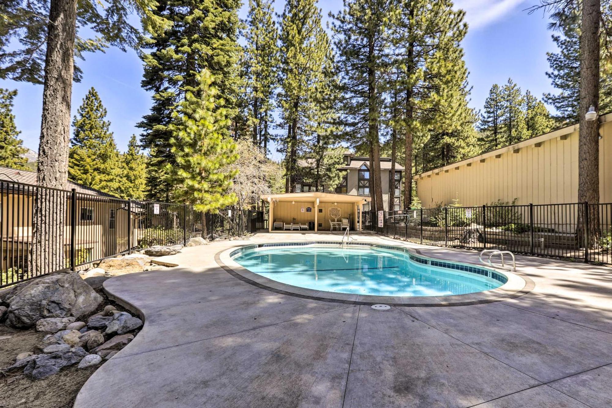 Incline Village Condo With Deck 1 Mi To Lake Tahoe Exteriör bild