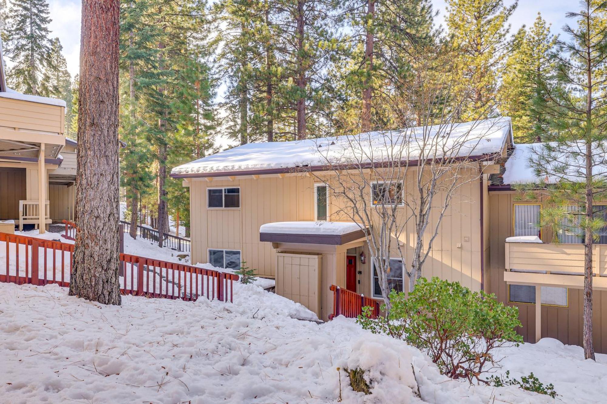 Incline Village Condo With Deck 1 Mi To Lake Tahoe Exteriör bild