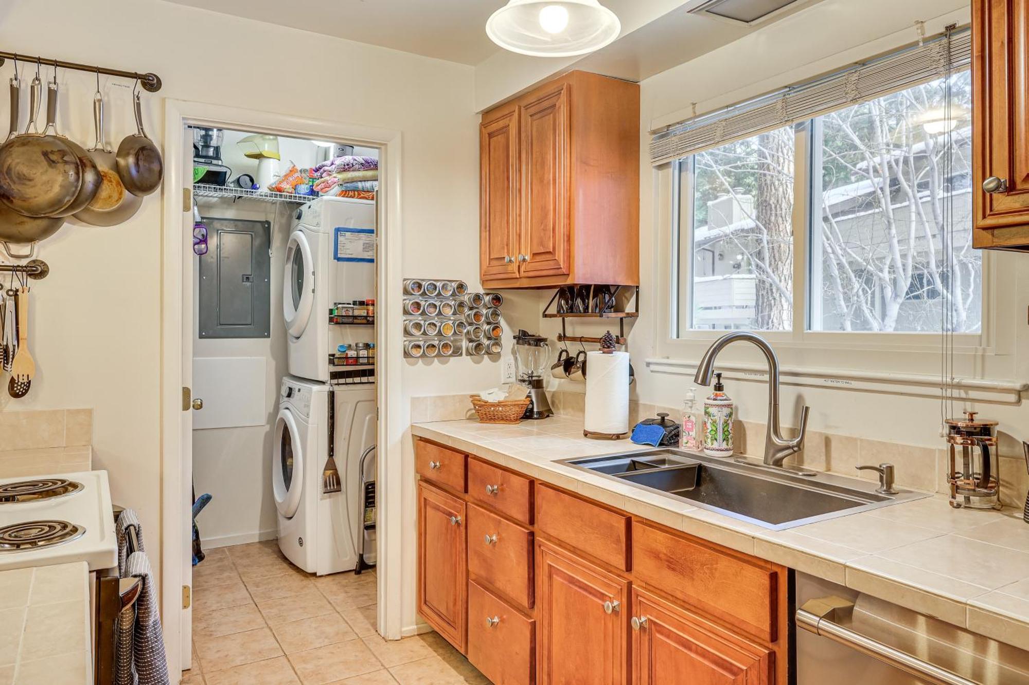 Incline Village Condo With Deck 1 Mi To Lake Tahoe Exteriör bild
